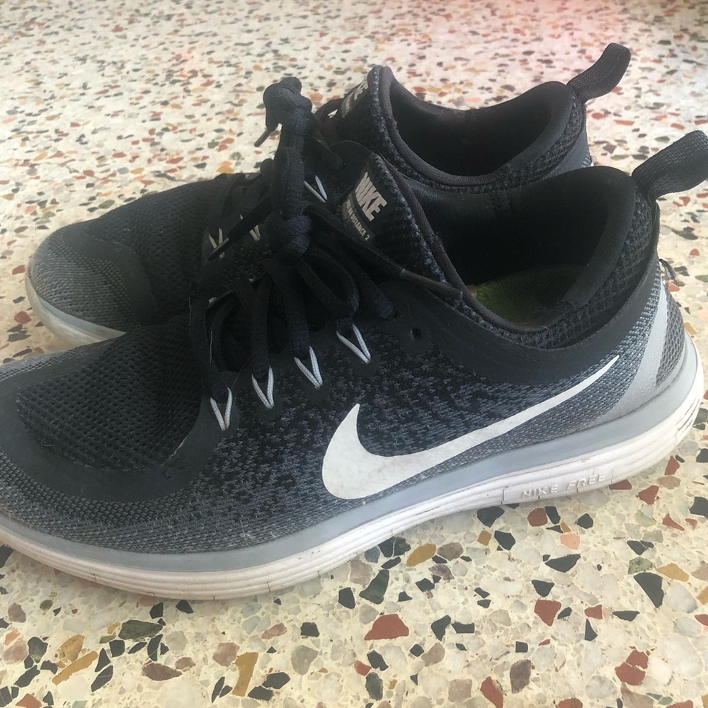 Nike Free RN Distance 2 Running/training Sneakers size 8 women black